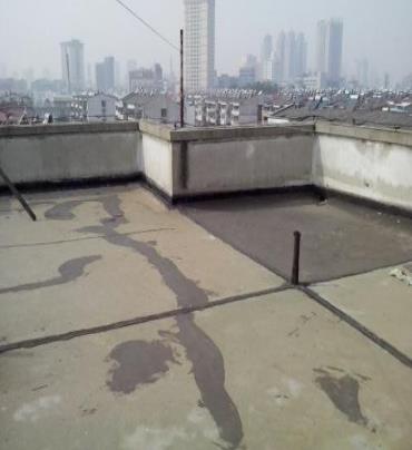 隆回漏水维修 楼顶漏水是什么原因，楼顶漏水维修方法是什么?